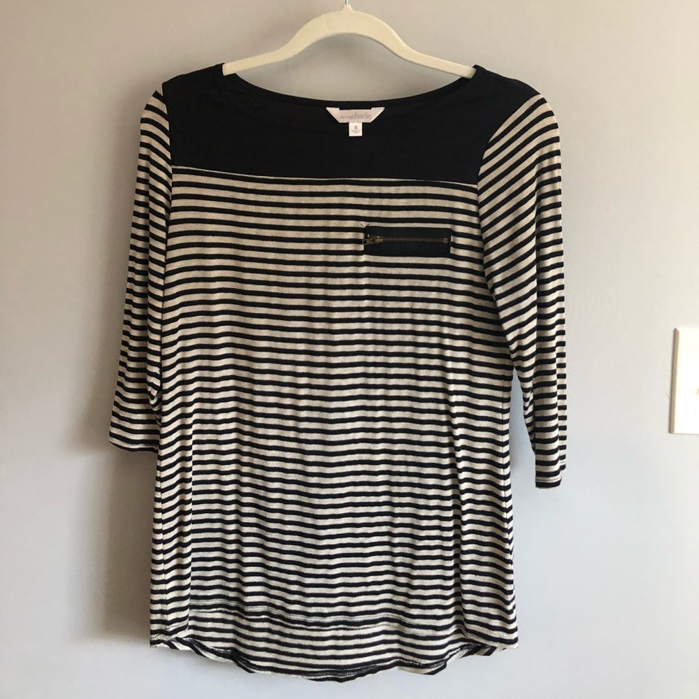 Charming Charlie’s Top    Size:S